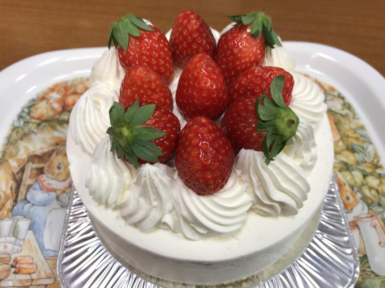 ホールケーキ.jpeg